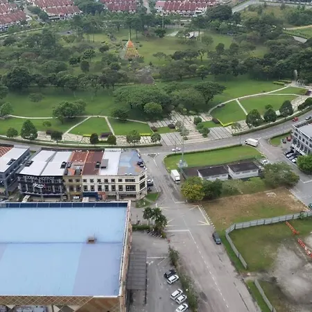 Cozy Sky Loft 5 Guests With Netflix & Facilities L28 Apartment Johor Bahru Exterior photo