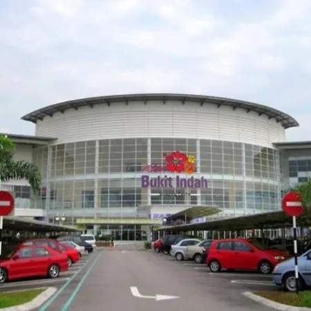 Cozy Sky Loft 5 Guests With Netflix & Facilities L28 Apartment Johor Bahru Exterior photo