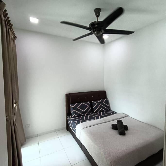 Cozy Sky Loft 5 Guests With Netflix & Facilities L28 * Johor Bahru
