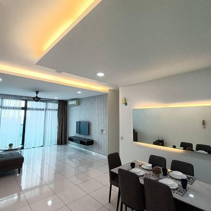 Cozy Sky Loft 5 Guests With Netflix & Facilities L28