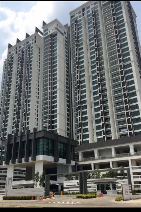 Cozy Sky Loft 5 Guests With Netflix & Facilities L28 Apartment