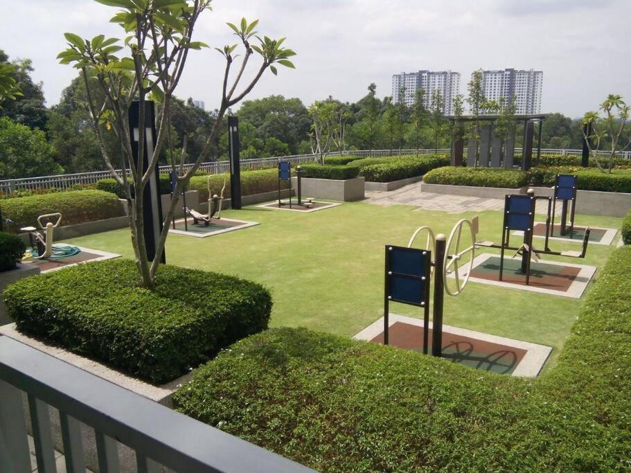 Cozy Sky Loft 5 Guests With Netflix & Facilities L28 Apartment Johor Bahru